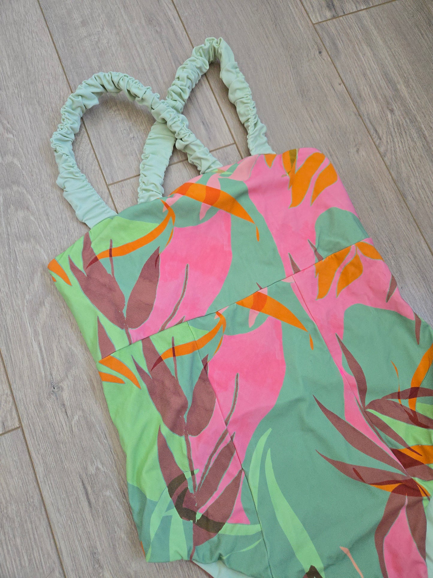 NOMADS Birds of Paradise Wave One-Piece Swimsuit