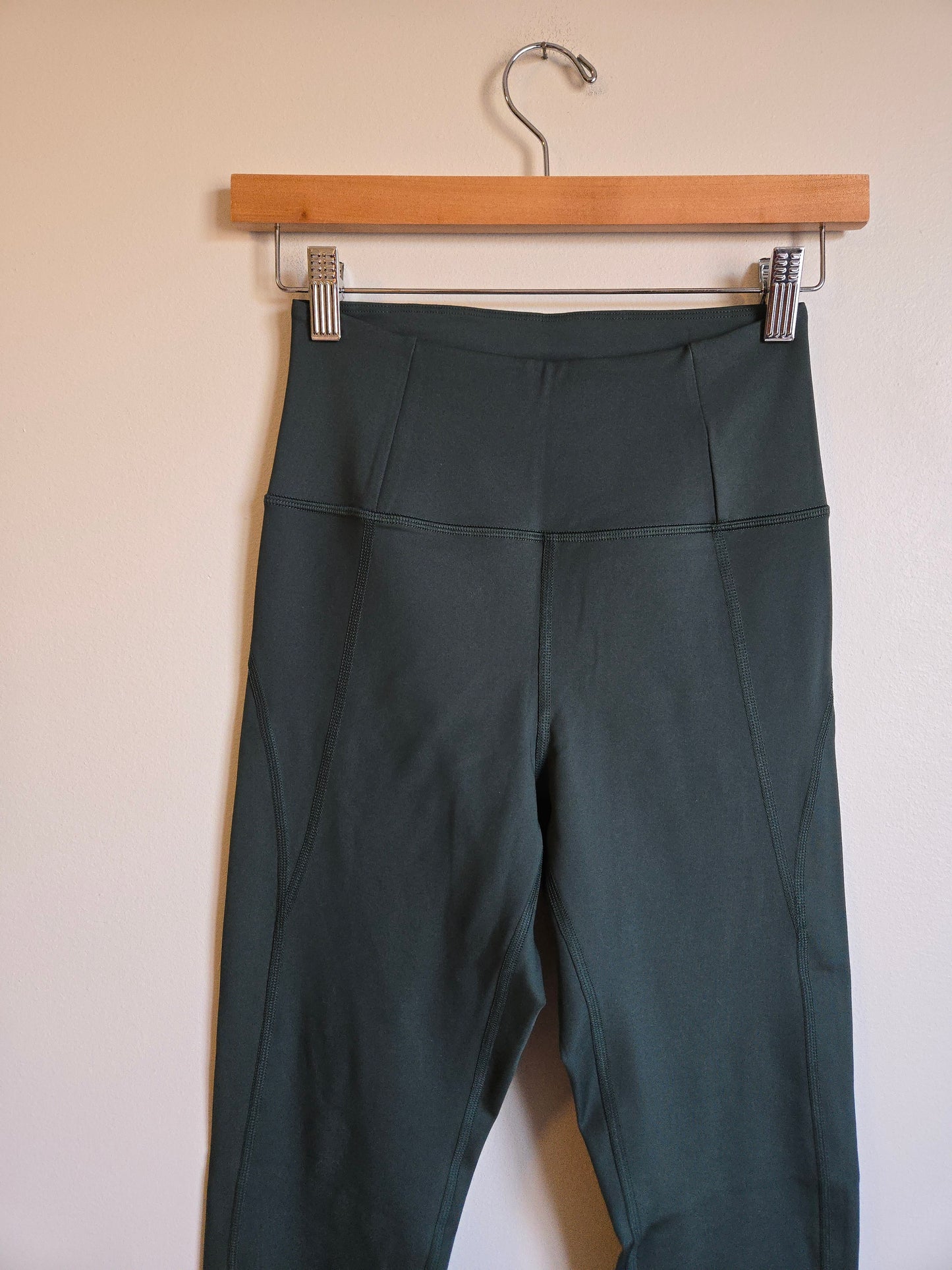Girlfriend Collective Black Compressive High-Rise Legging - Size Small