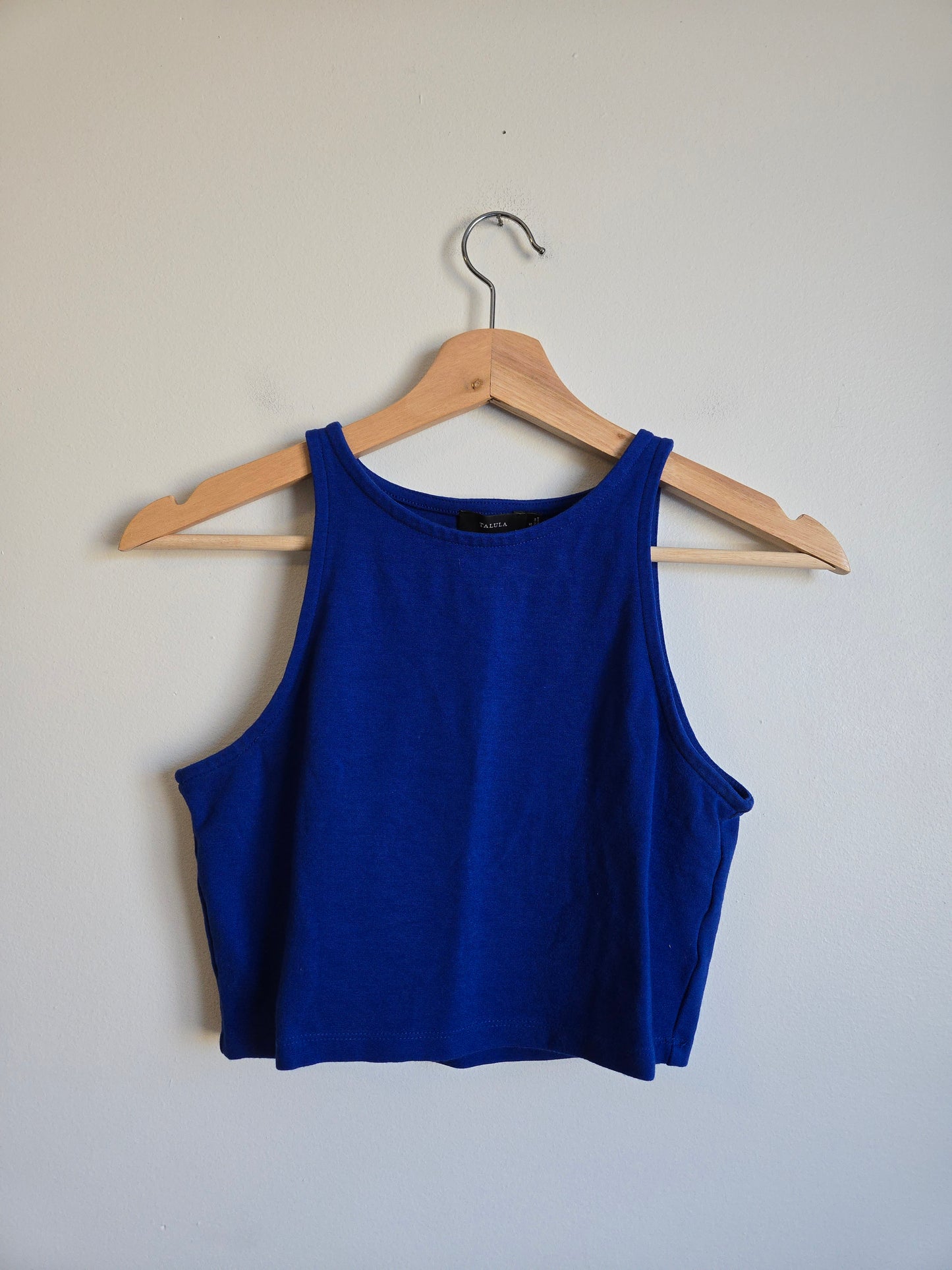 Aritzia Talula Crop Stretch Top - Size Small