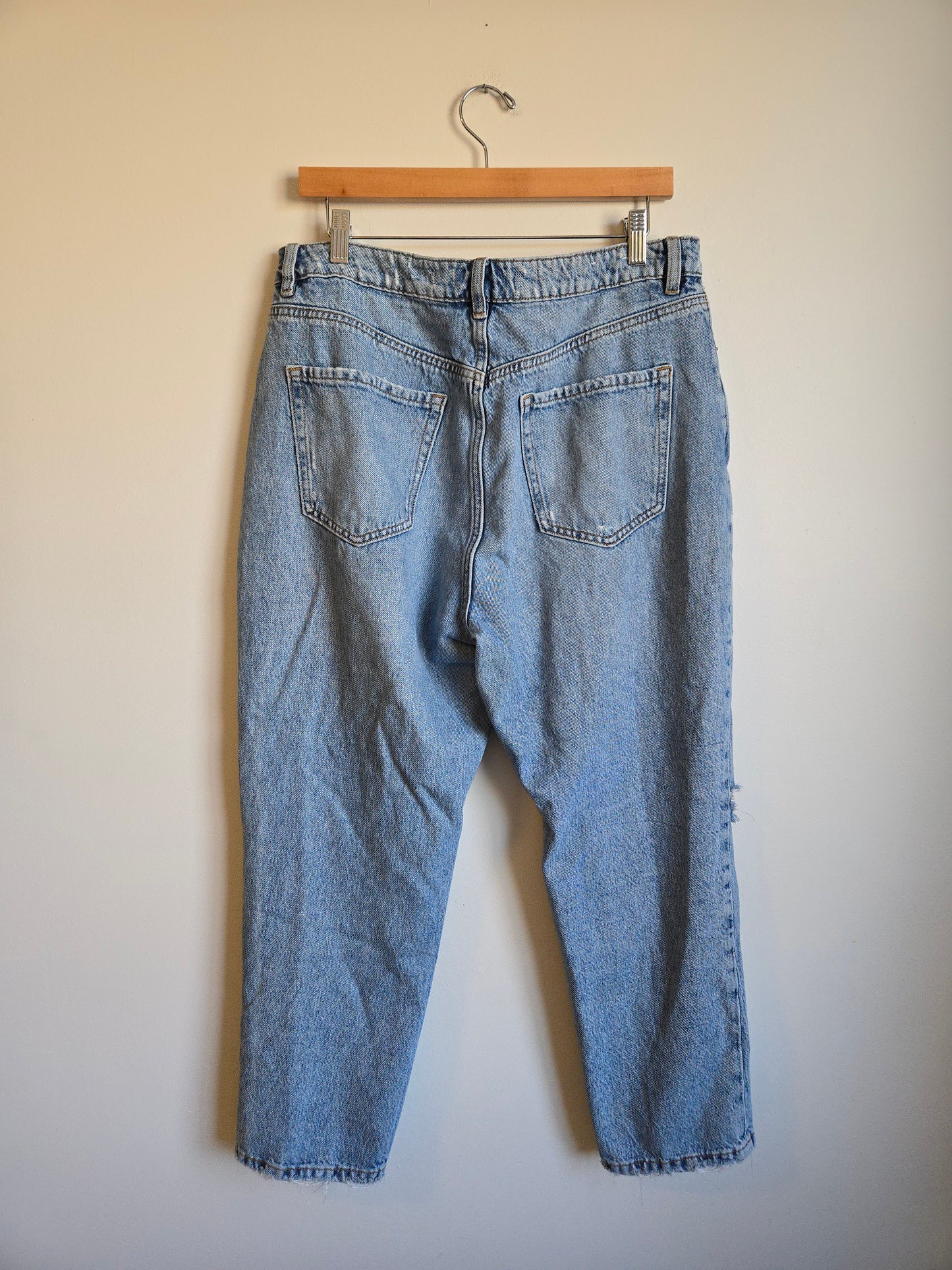Dynamite "Claudia" Distressed Denim - Size 31