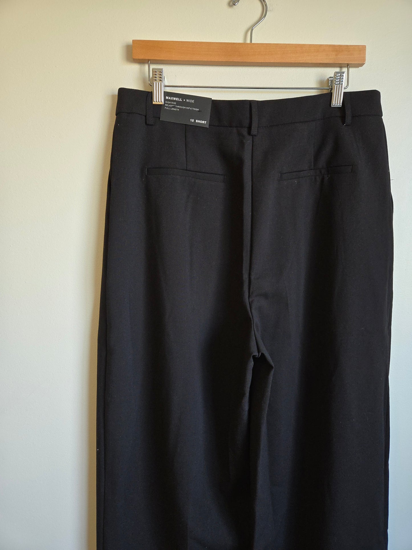 NWT Ricki's Maxwell Wide-Leg Pleated Pant - Size 12 Short