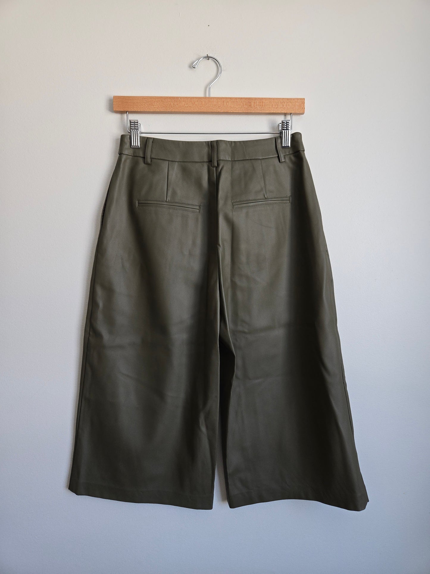 NWT Only Hana Faux Leather Bermuda Shorts - Size XS