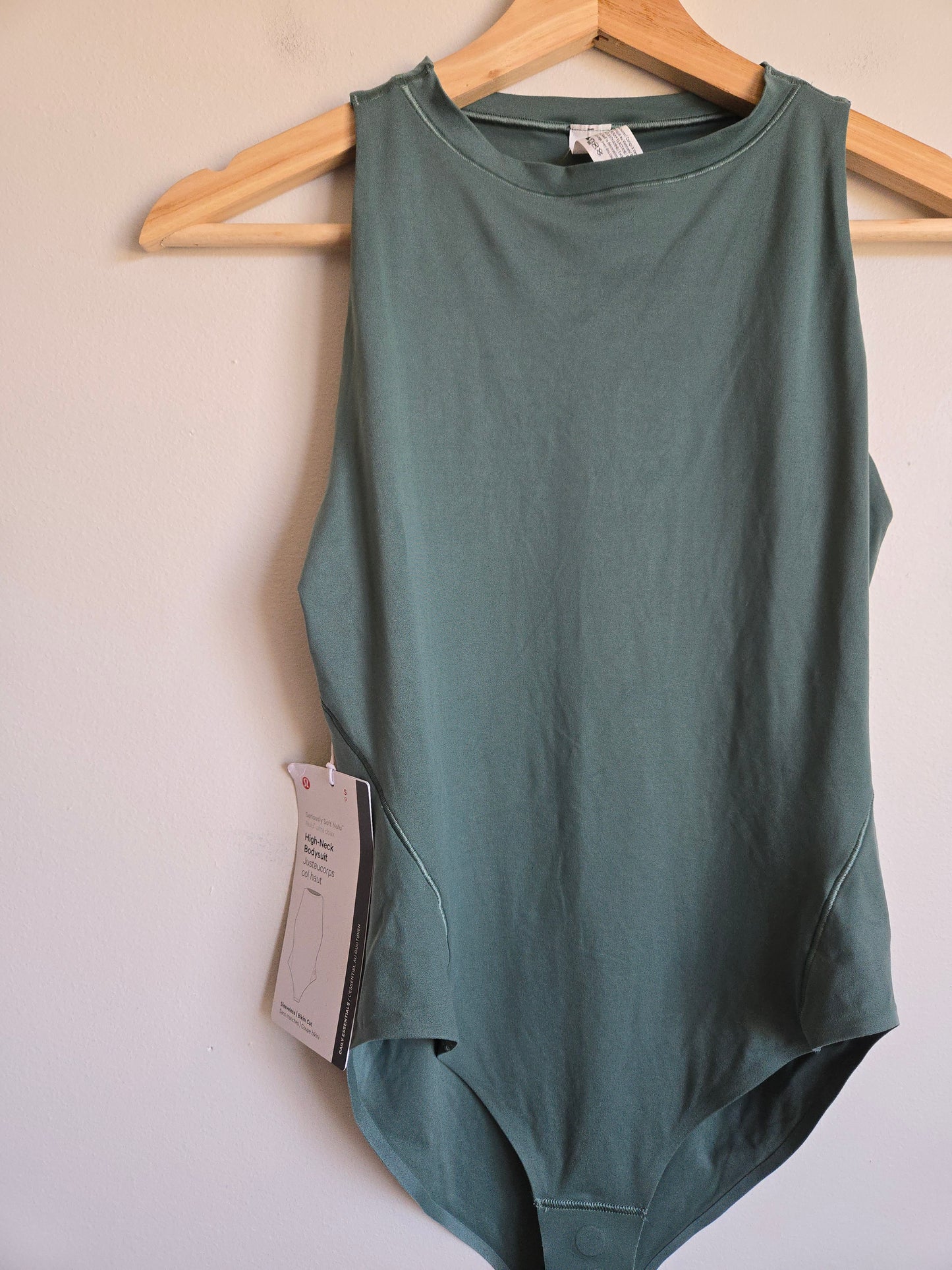 NWT Lululemon High-Neck Bodysuit *Nulu - Size Small