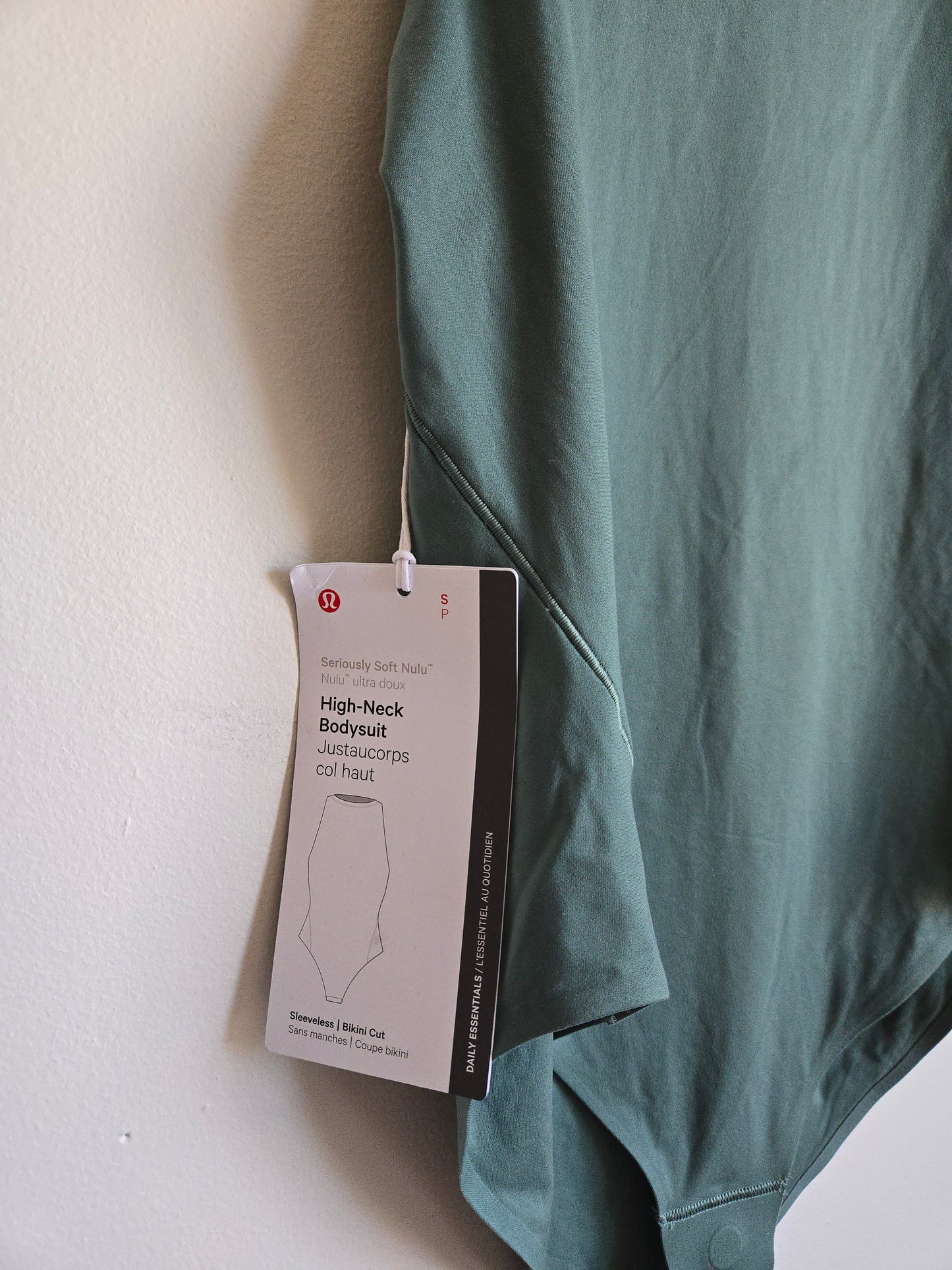 NWT Lululemon High-Neck Bodysuit *Nulu - Size Small