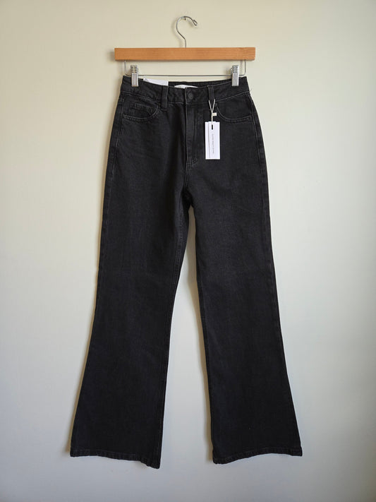 NWT Dynamite "Hailey" Flare Jean - Size 25