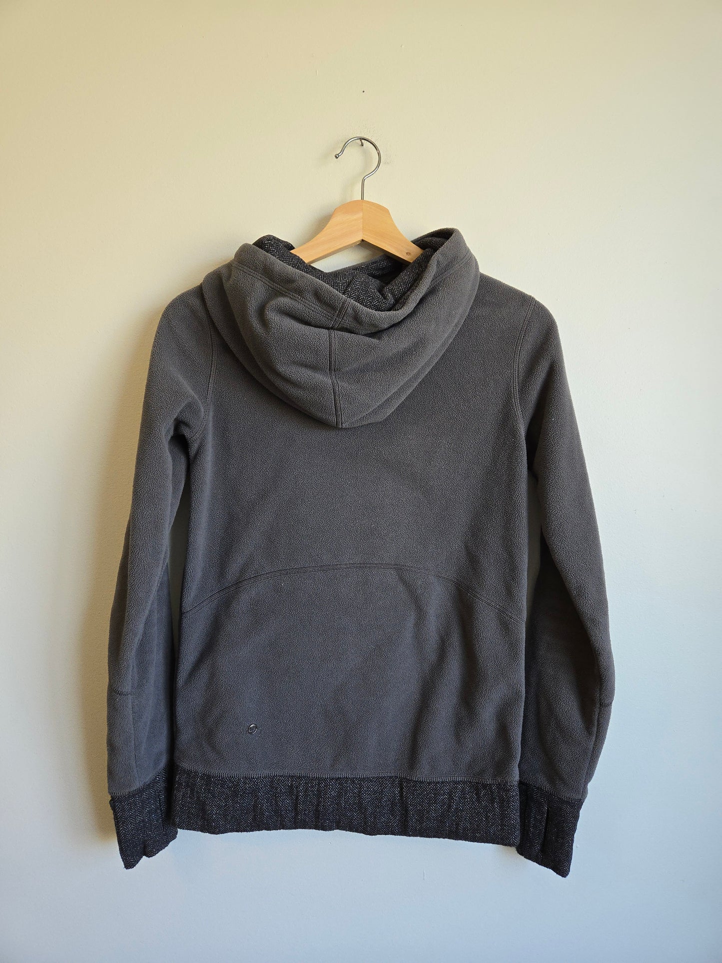 Lululemon Fleece Pullover - Size 4/6