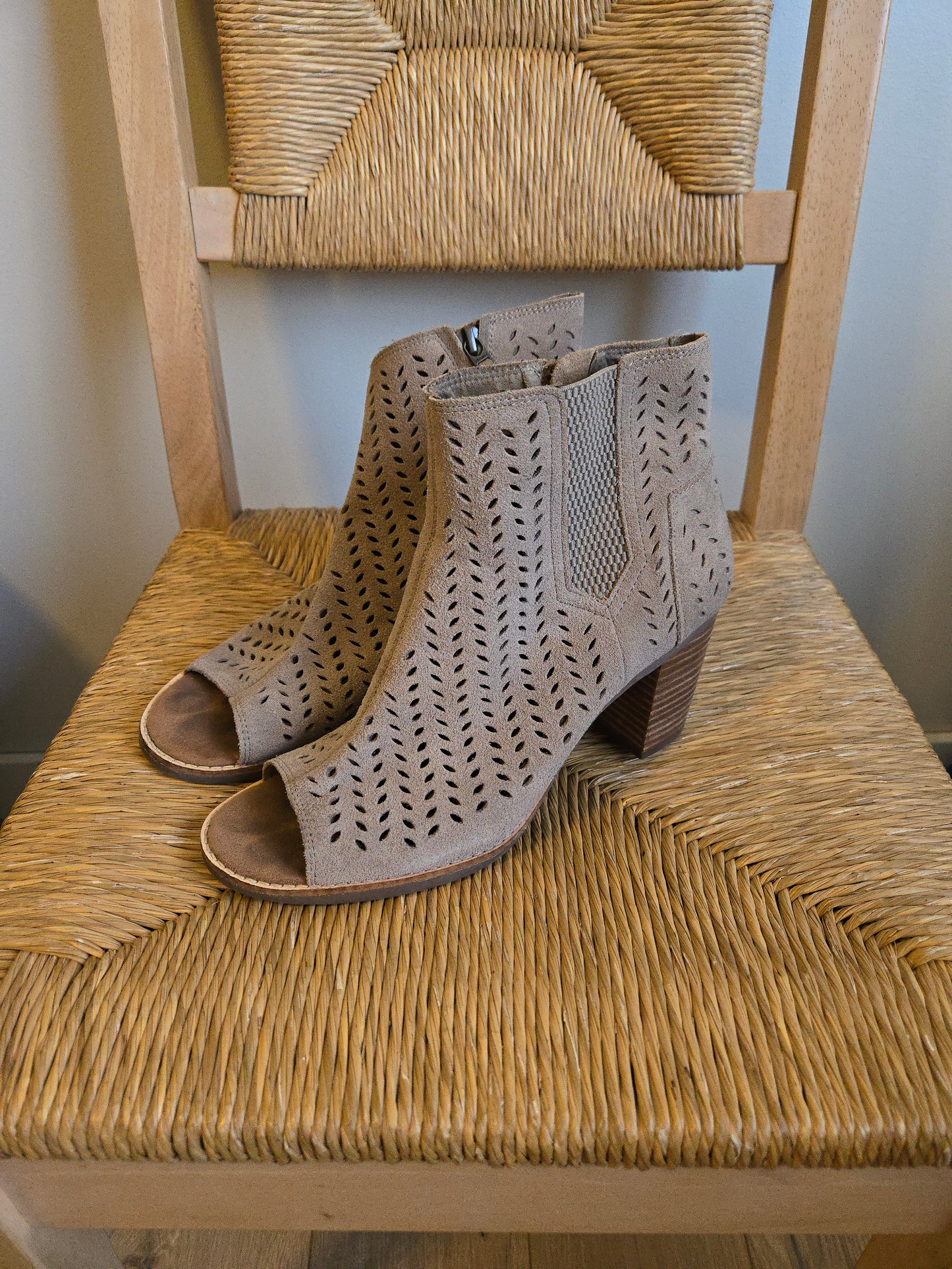 Toms Majorca Peep Toe Bootie - Size 9