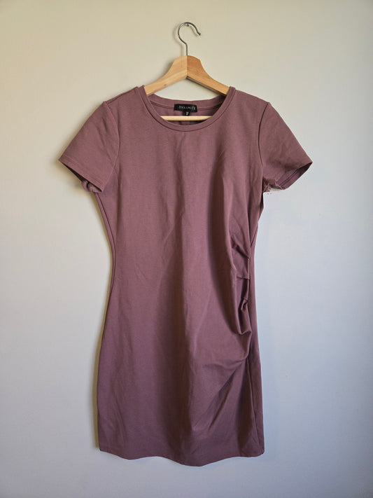 Dynamite Stretchy Dress - Size Large