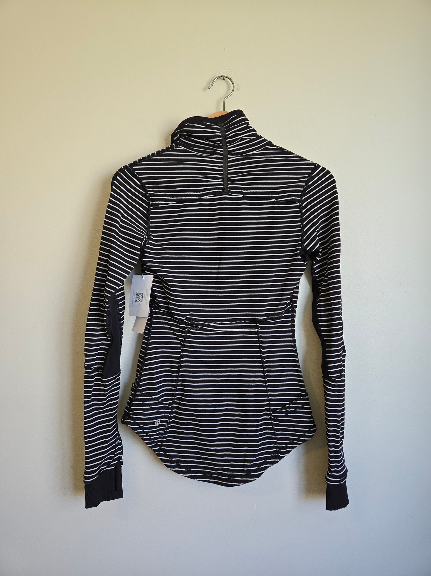 Lululemon Think Fast Pullover - Size 4