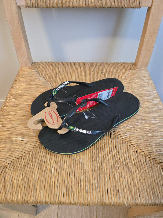 NWT Havaianas Flip-Flops - Size 9/10