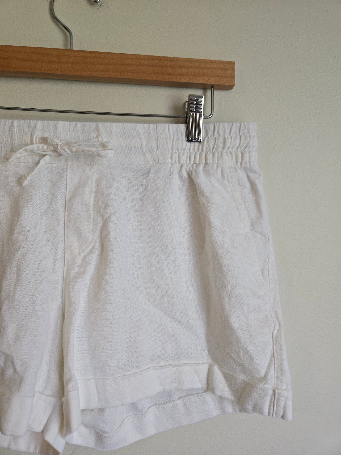 Old Navy Linen Style Shorts - Size Medium