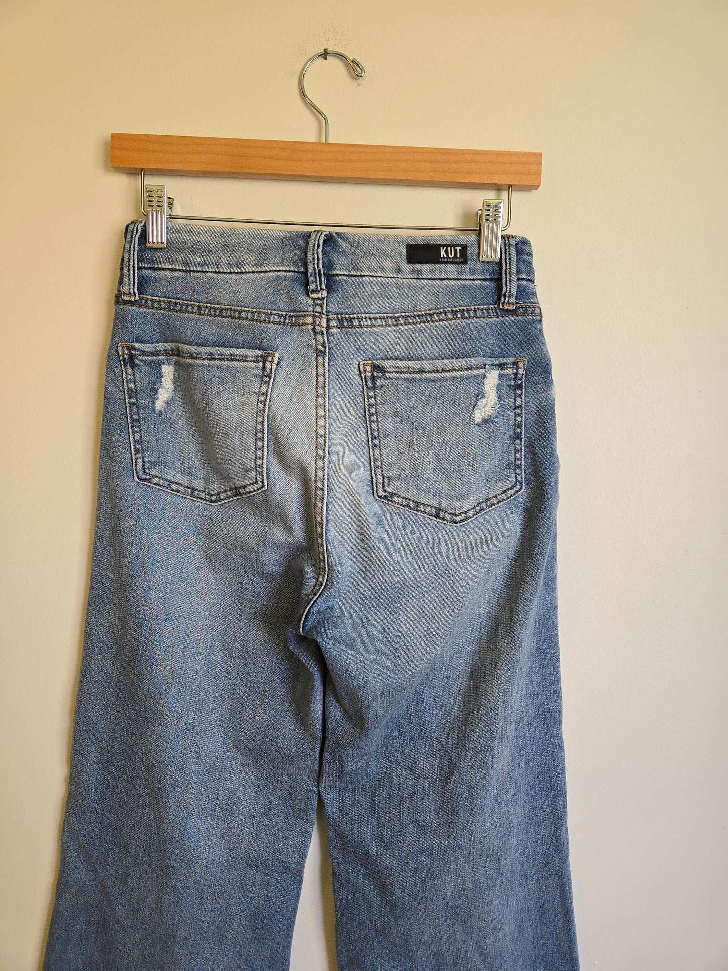 KUT "Meg Wide Leg" Denim - Size 00L (could fit up to size 2)