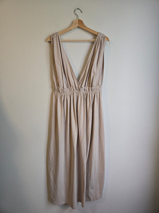Zara V-Neck Dress - Size Small (fits oversized)