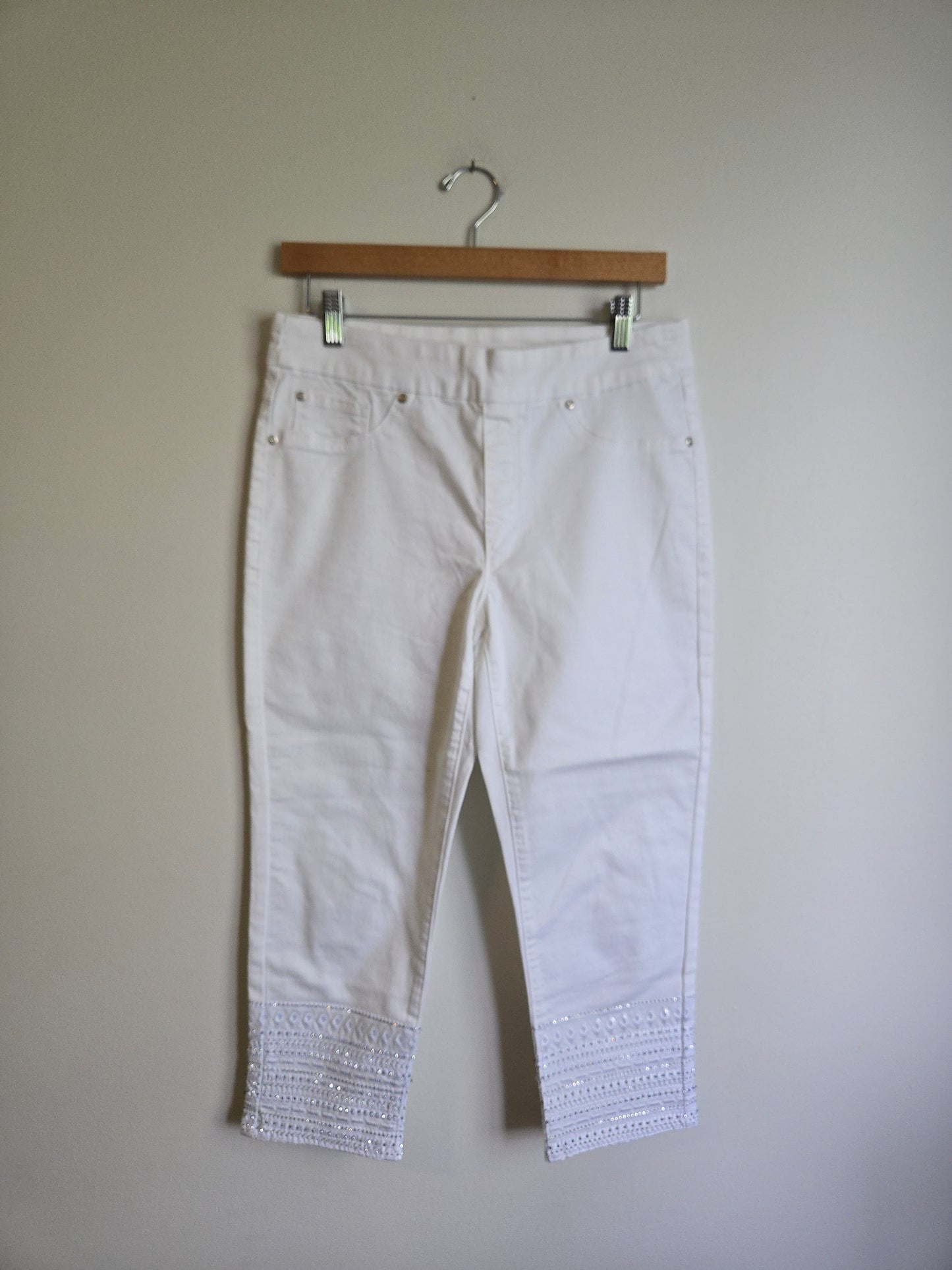 Tribal Jeans "Audrey" Mid-Rise Capri - Size 8