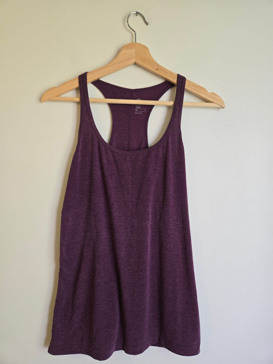 GapFit Tank - Size Medium
