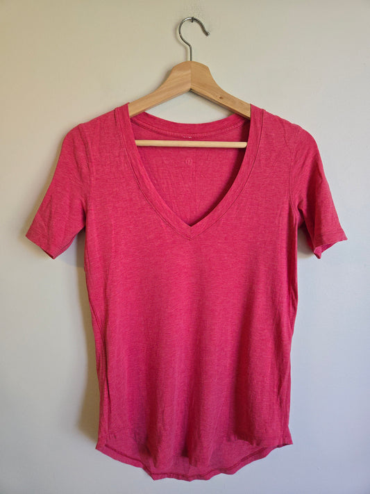 Lululemon Love Tee V-Neck - Size 4/6