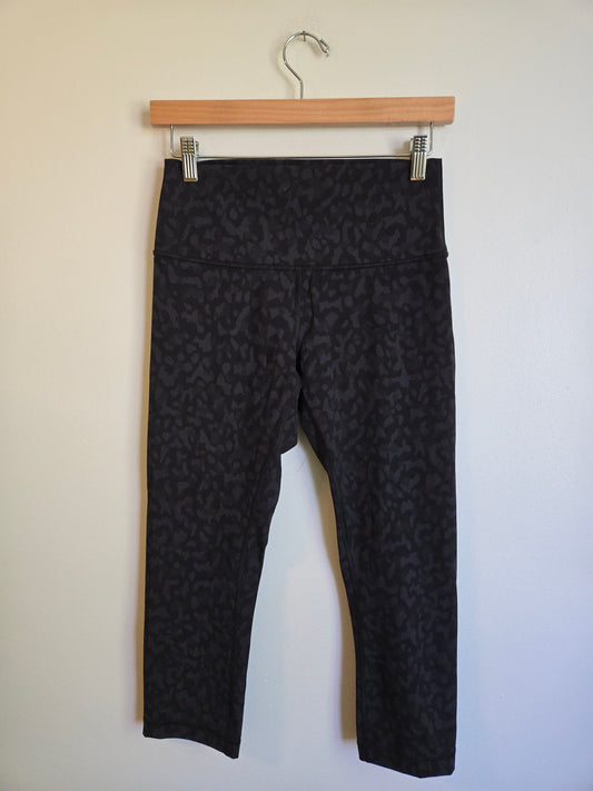 Lululemon Wunder Under Crops *Previous version - NO drawstring! - Size 8