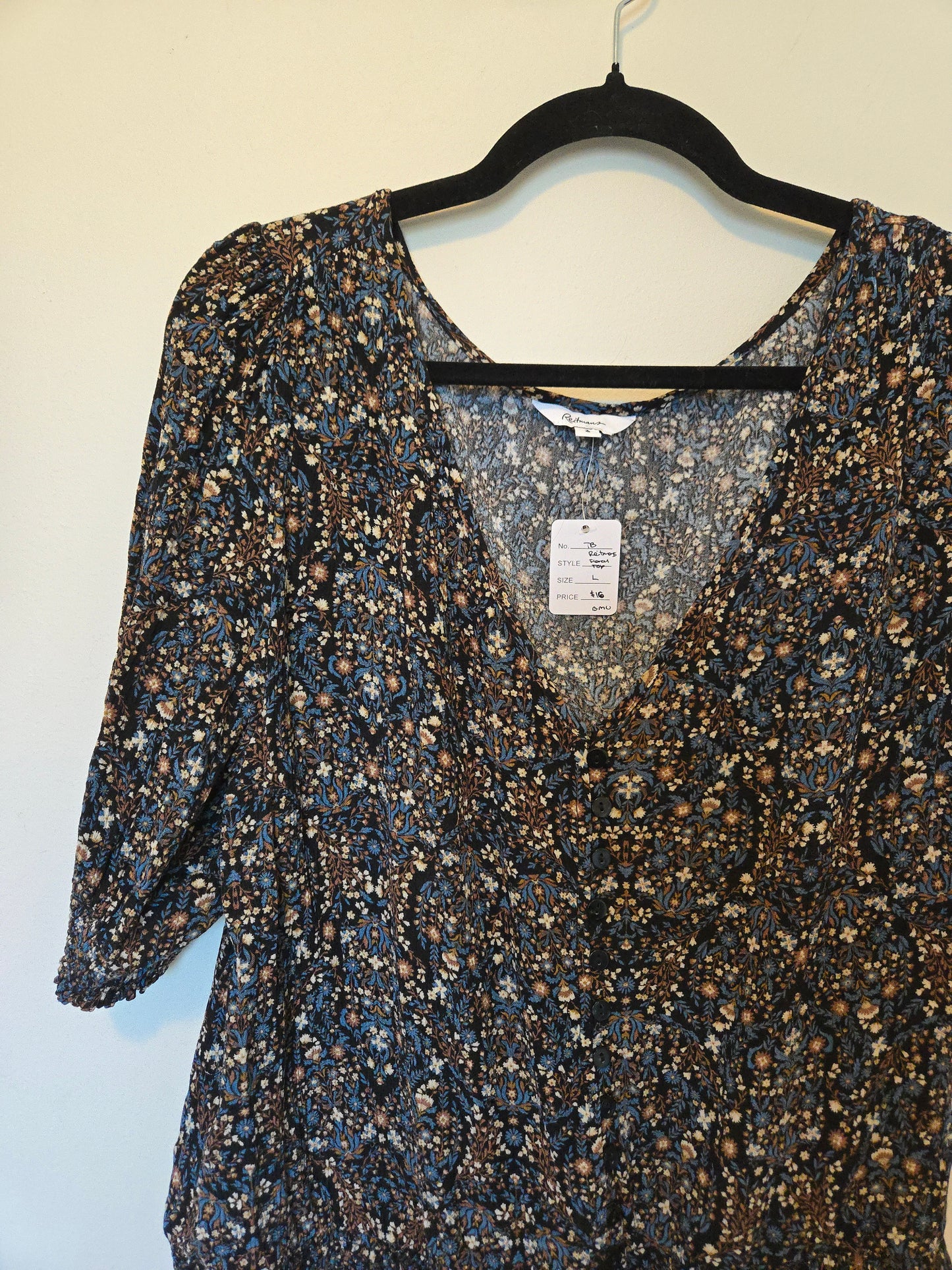 Reitmans Floral Top - Size Large