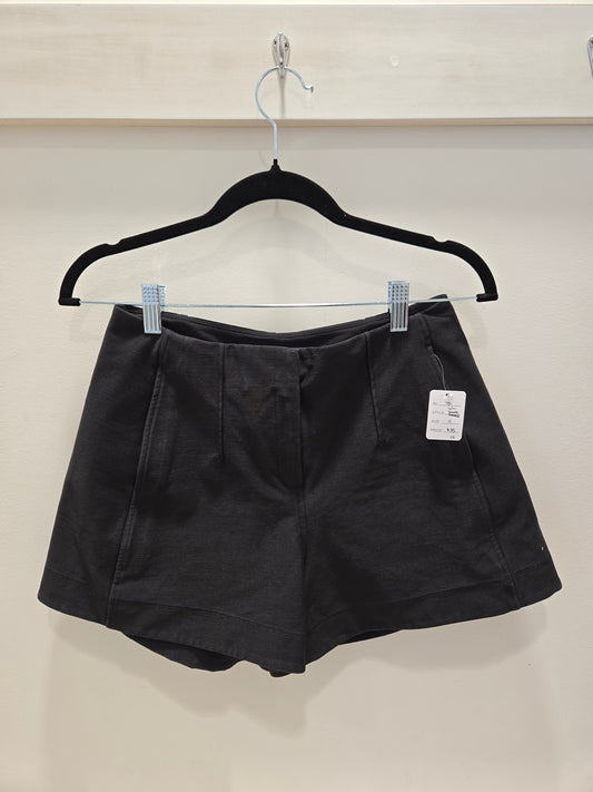 Lululemon Pleated Shorts - Size 4