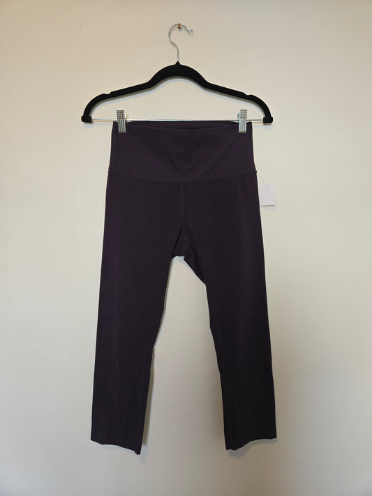 Lululemon Wunder Under Crops - Size 6